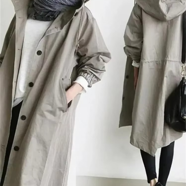 Stilvoller, wasserdichter Trenchcoat