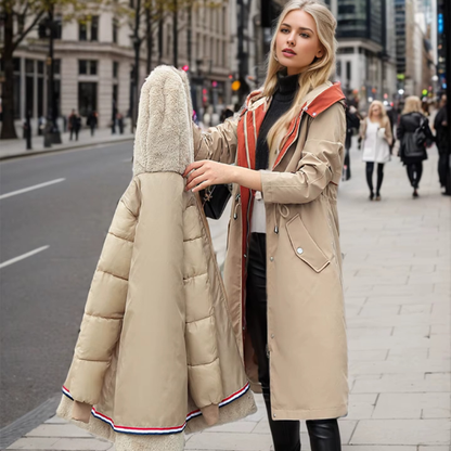 Herbstjacke mit Kapuze