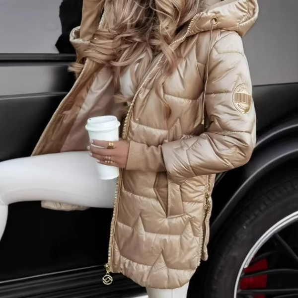 Eleganter Wintermantel mit Kapuze