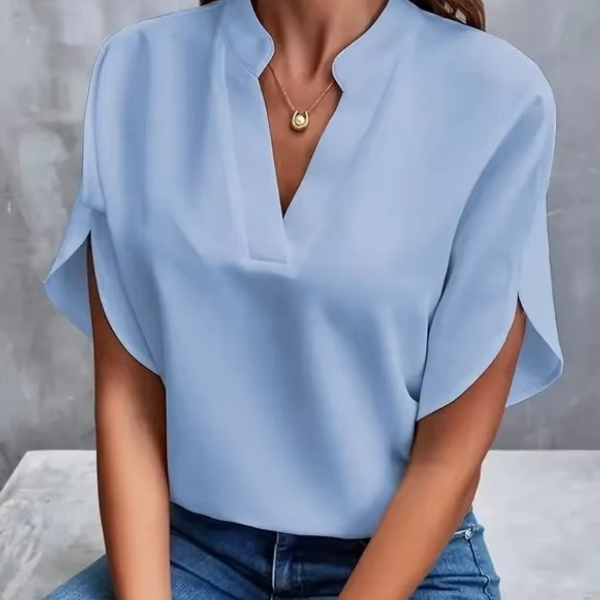 Leichte Bluse, die den Bauch bedeckt