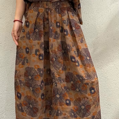 Eleganter Rock mit Blumenmuster und Taschen