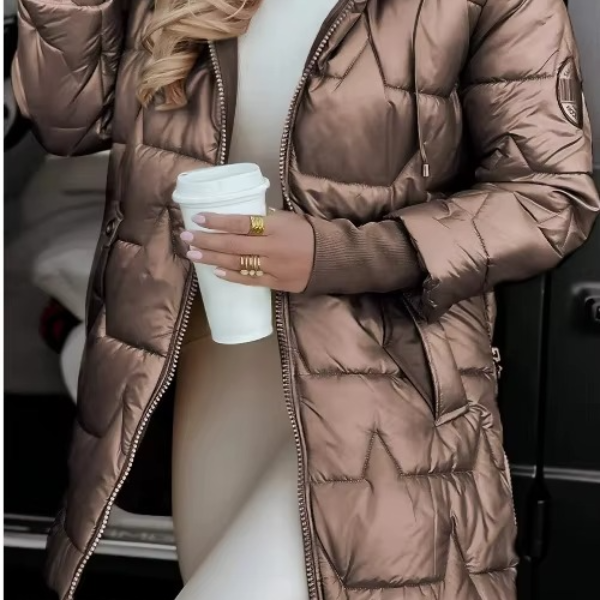 Eleganter Wintermantel mit Kapuze