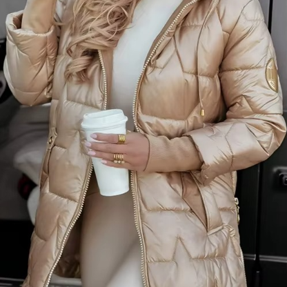Eleganter Wintermantel mit Kapuze