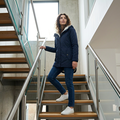 Wasserdichte Winterjacke mit Kapuze